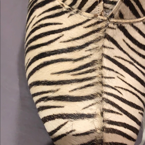 Plomo wedged zebra print pony hair heel. - Picture 8 of 8